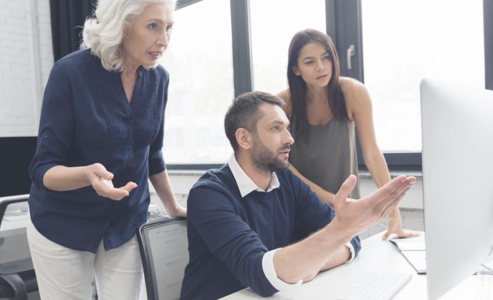 Herramientas profesionales de análisis competitivo